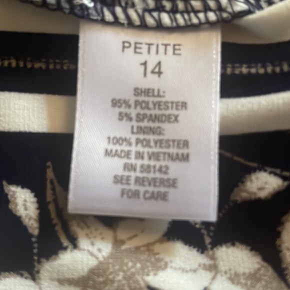 NWT Size 14 Petite Navy, khaki, & white floral maxi dress - Picture 5 of 5